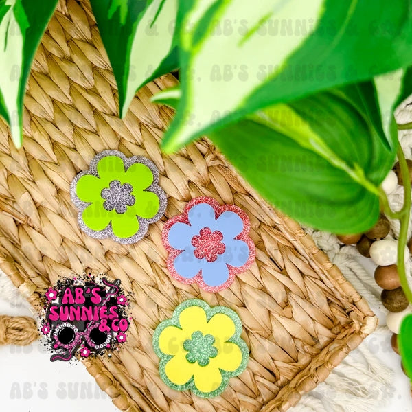Groovy Flower Clip